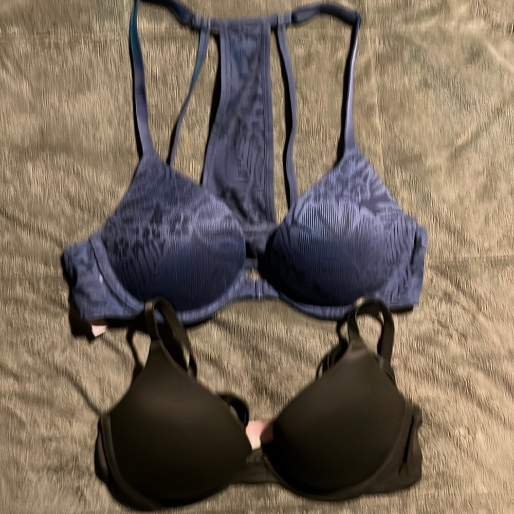 VS Pink 32A Bras